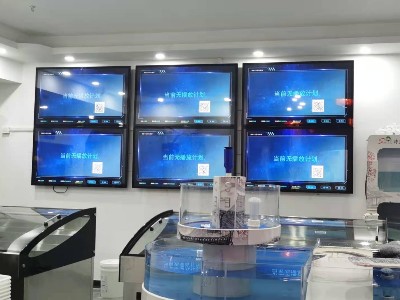 中億睿廣告機(jī)為深圳詩(shī)邁兒花園酒家餐飲業(yè)賦能，讓精彩已在“吃”之外